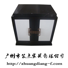 床头柜