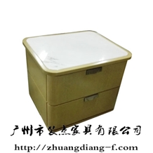 床头柜